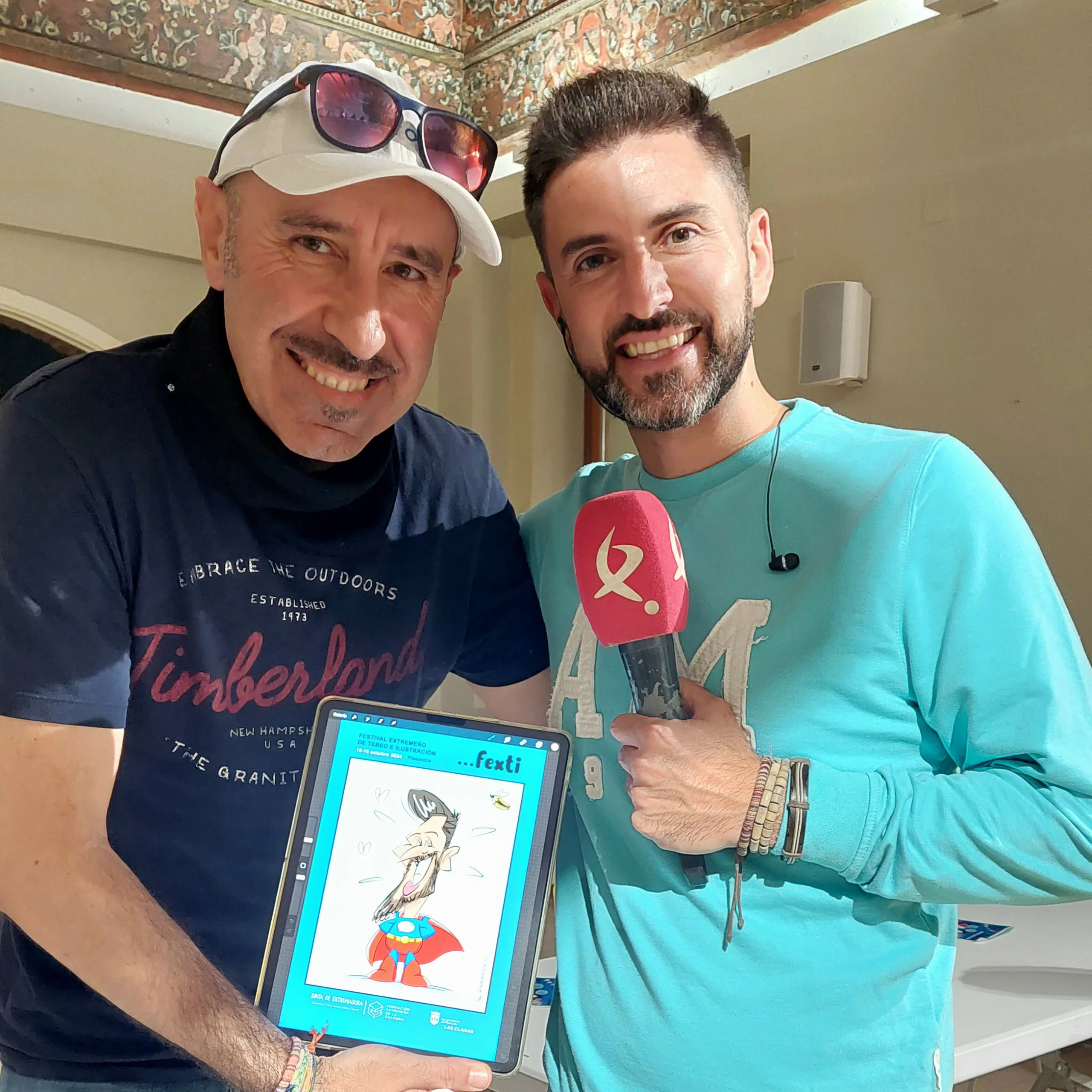 caricatura y entrevista de canal extremadura television en el fexti de plasencia